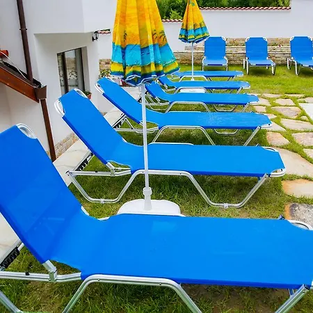 слънчев рай Guest house Marchevo