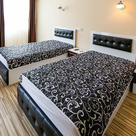 слънчев рай Guest house Marchevo